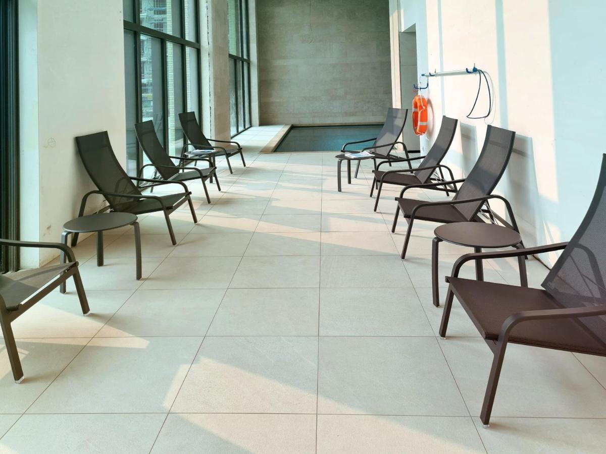 Central Park Tower Sea View Residence With Pool And Gym オステンド エクステリア 写真